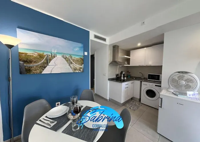 Sun Avenida Juan Carlos I דירה